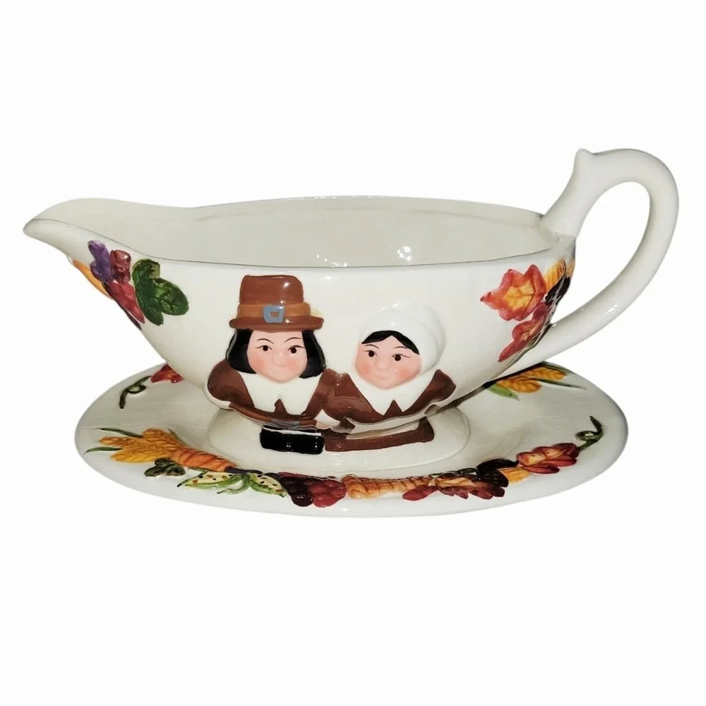 Publix‎ The Pilgrim Pair Thanksgiving Gravy Boat Underplate Ceramic w/ Box